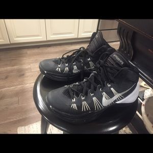 “Hyperdunk” Nike basketball tennis shoes.